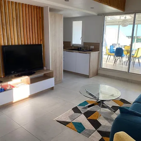 Superbe Duplex, Piscine, Vue Panoramique - 5 Pers. *